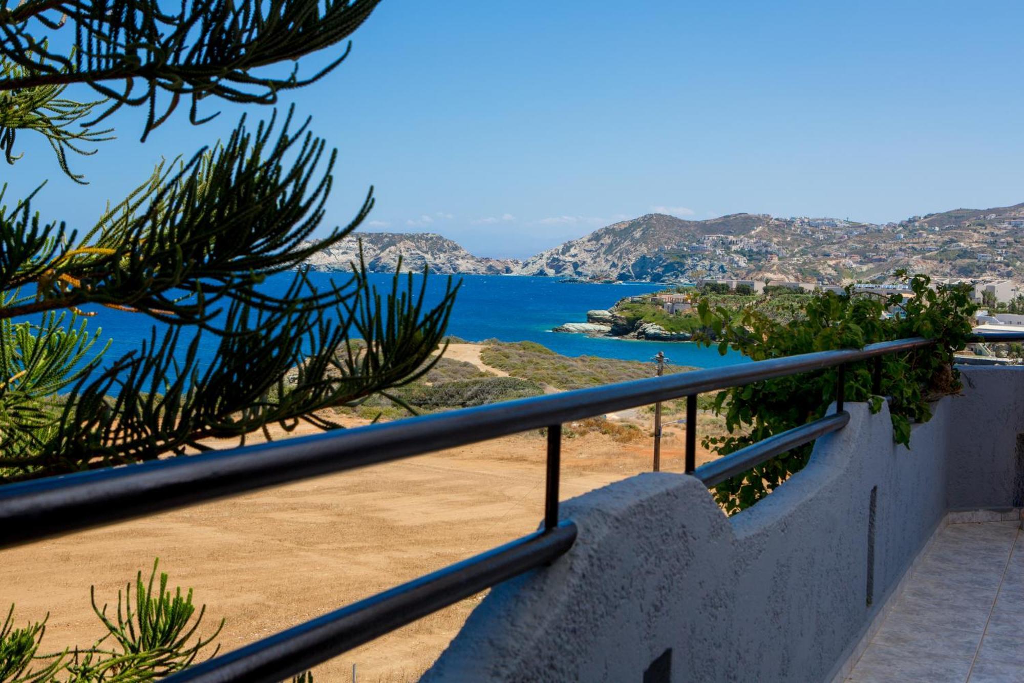 Evita Bay Agia Pelagia Heraklion Bilik gambar